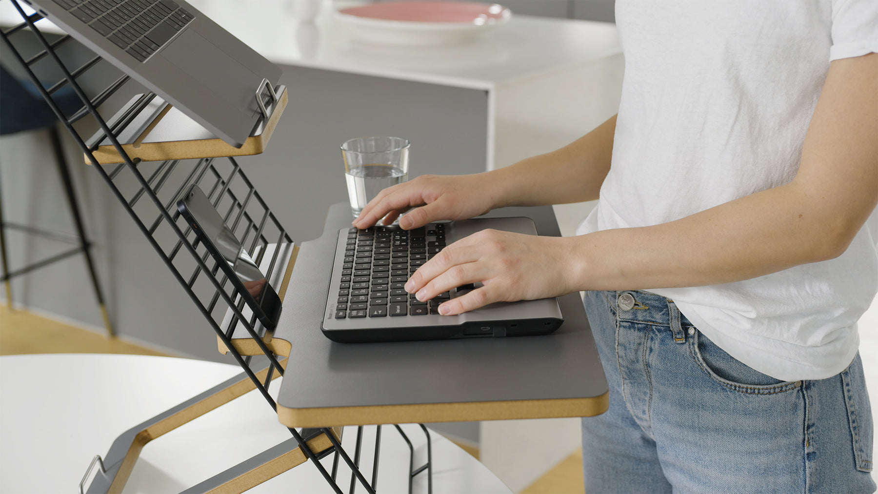 Mousetrapper Standfriend Ergonomisk Desk Raiser