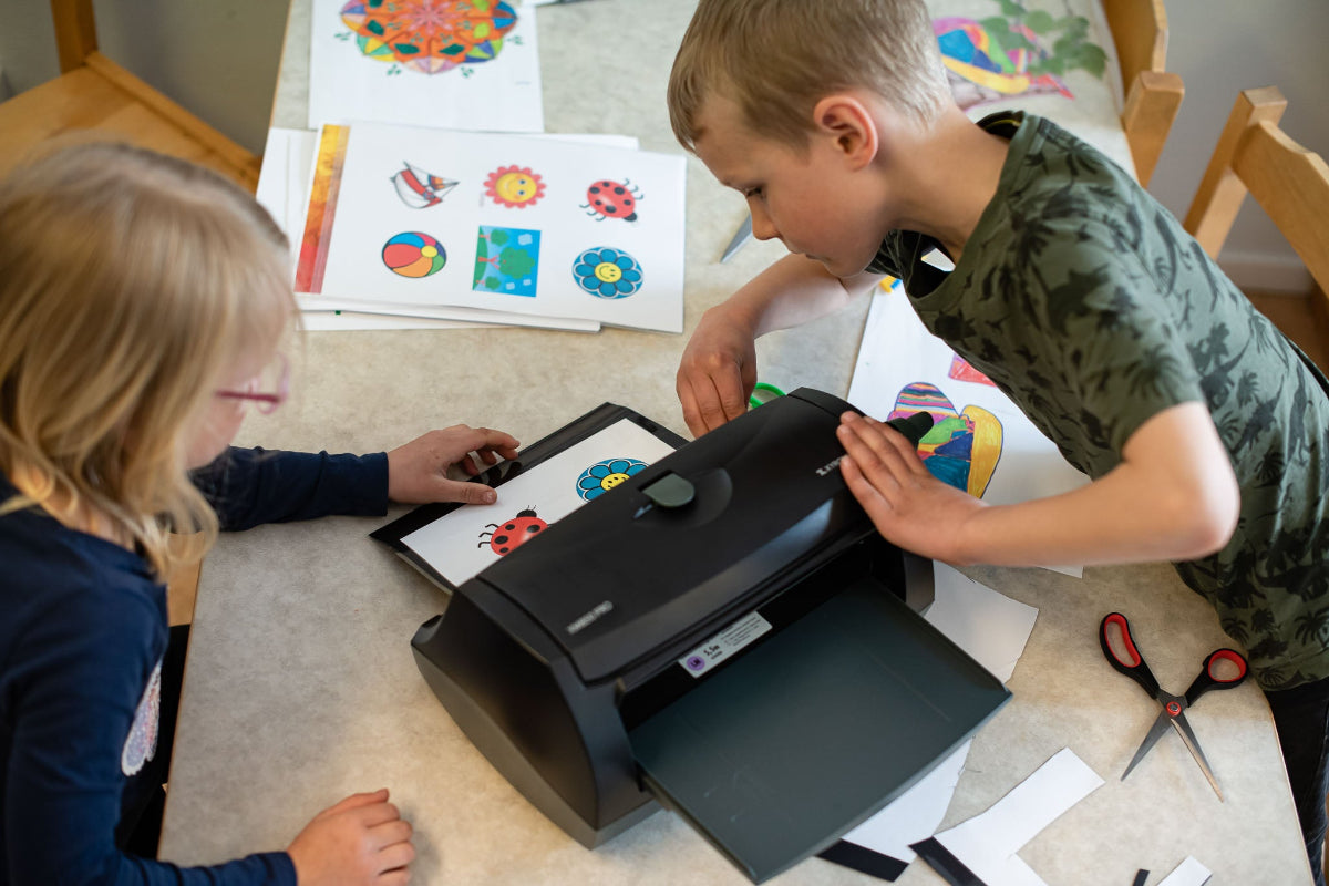 Magnetpaket Förskola – Skapa egna flanosagor (Xyron 850 + Magnetlaminat)