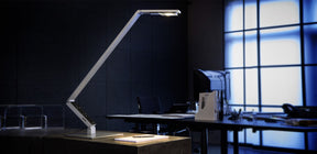 LUCTRA® Lampa Table Pro Linear Vit - Wulff Beltton